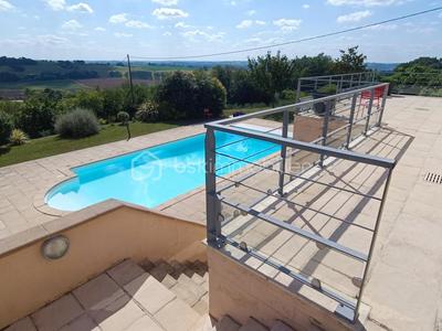 Maison d'architecte - 220 m² - 7 pièces