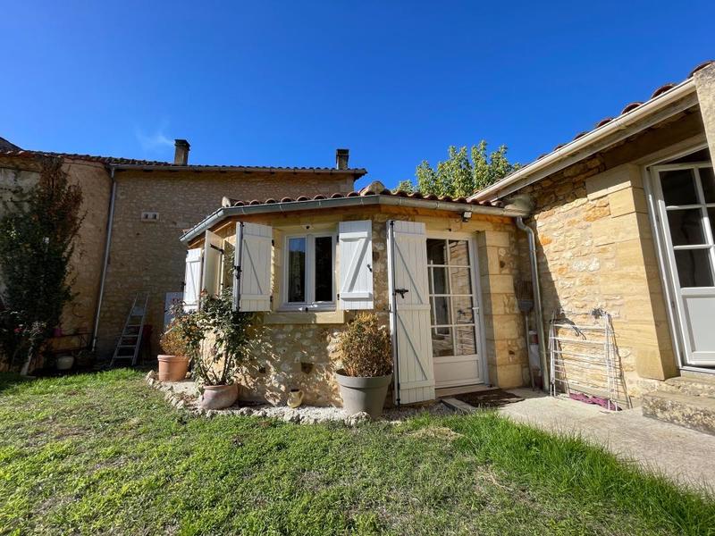 Maison - 110 m² - 4 pièces