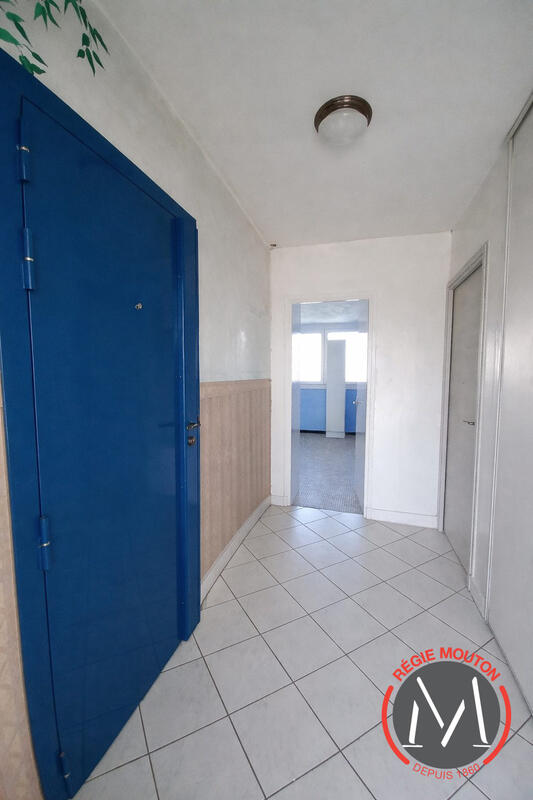 Appartement - 90 m² - 5 pièces