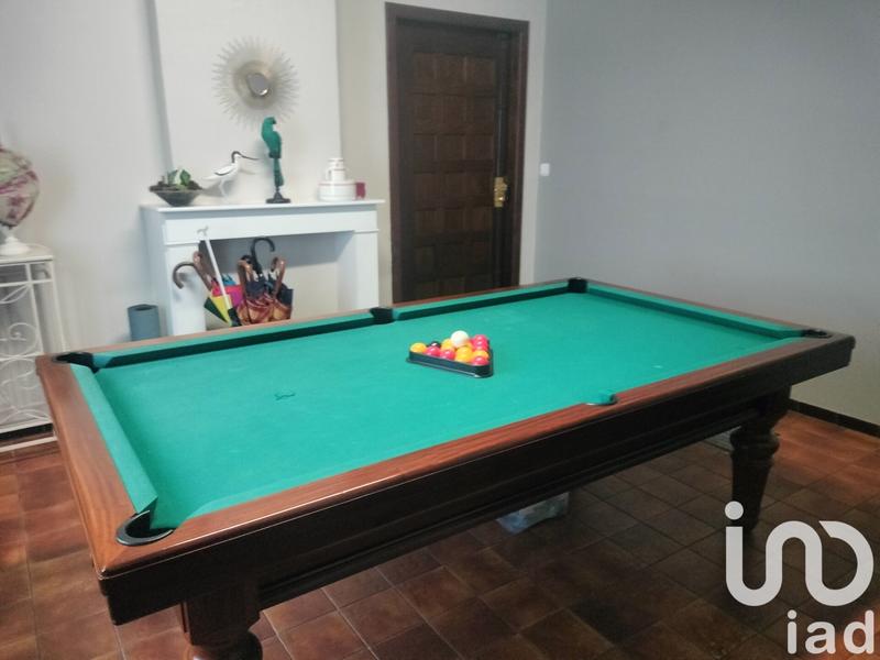 Maison - 230 m² - 10 pièces