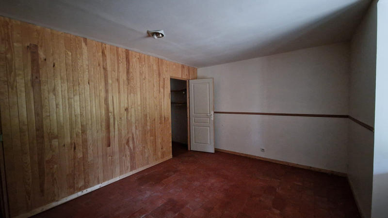 Maison - 240 m² - 8 pièces