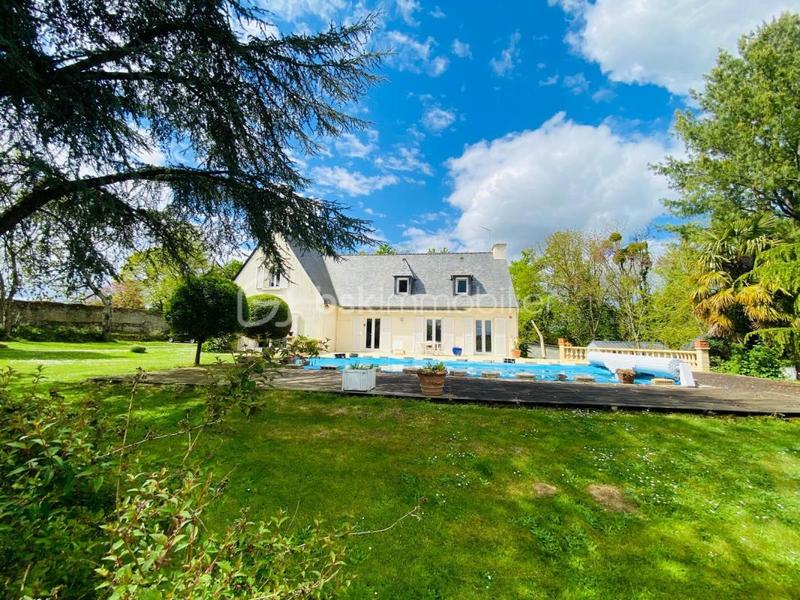 Maison ancienne - 246 m² - 7 pièces