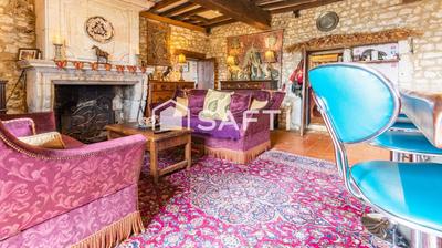 Maison - 300 m² - 11 pièces