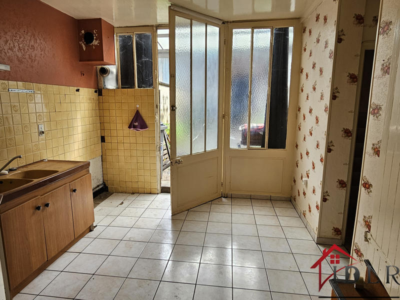 Maison - 90 m² - 5 pièces