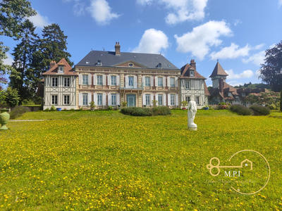 Château - 779 m² - 13 pièces