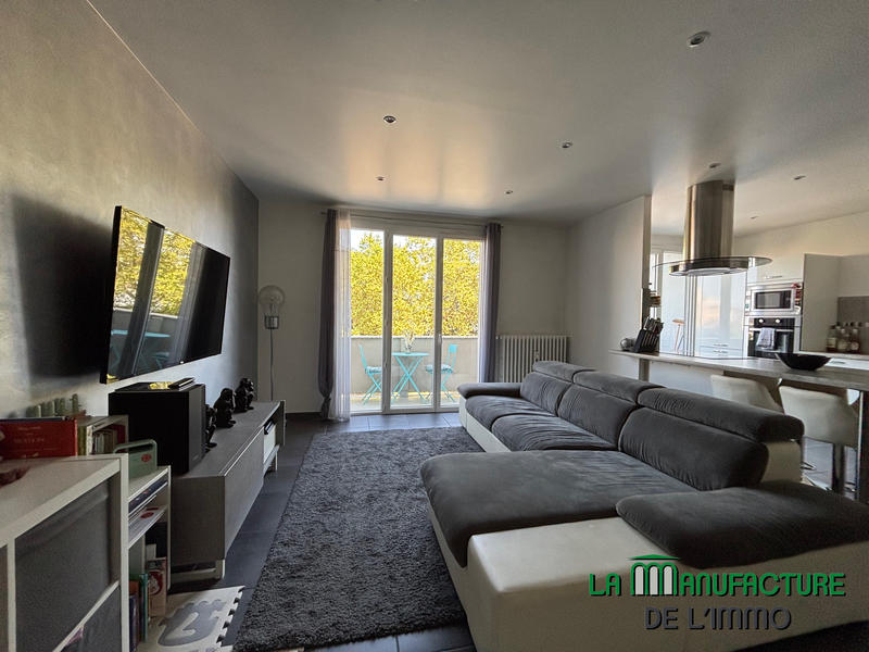 Appartement - 79 m² - 4 pièces