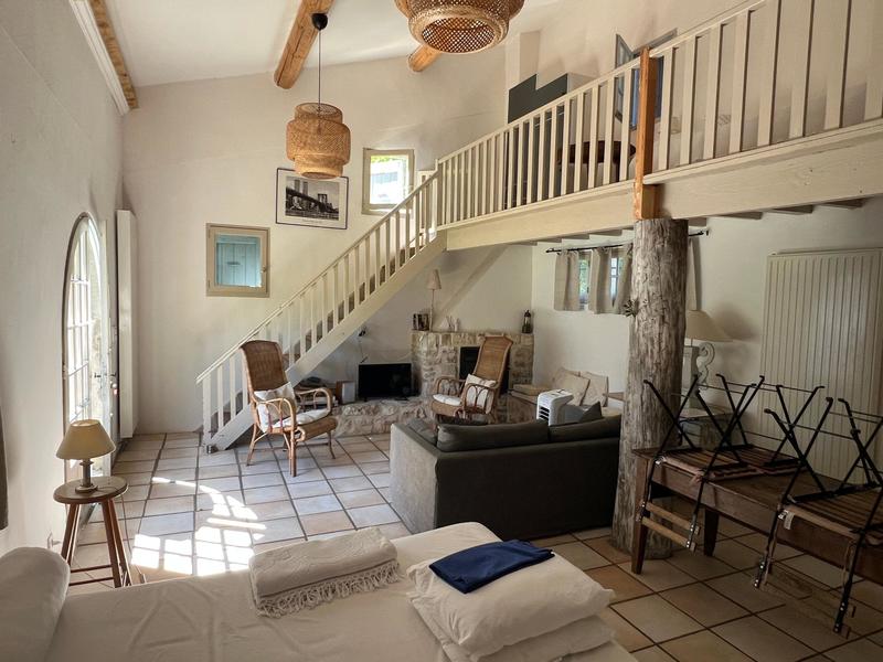 Maison - 215 m² - 7 pièces