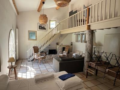 Maison - 215 m² - 7 pièces