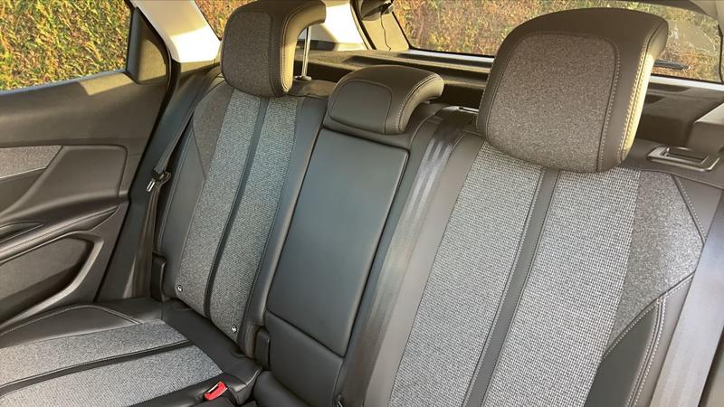 Peugeot 3008 1.5 BlueHDi 130 Allure