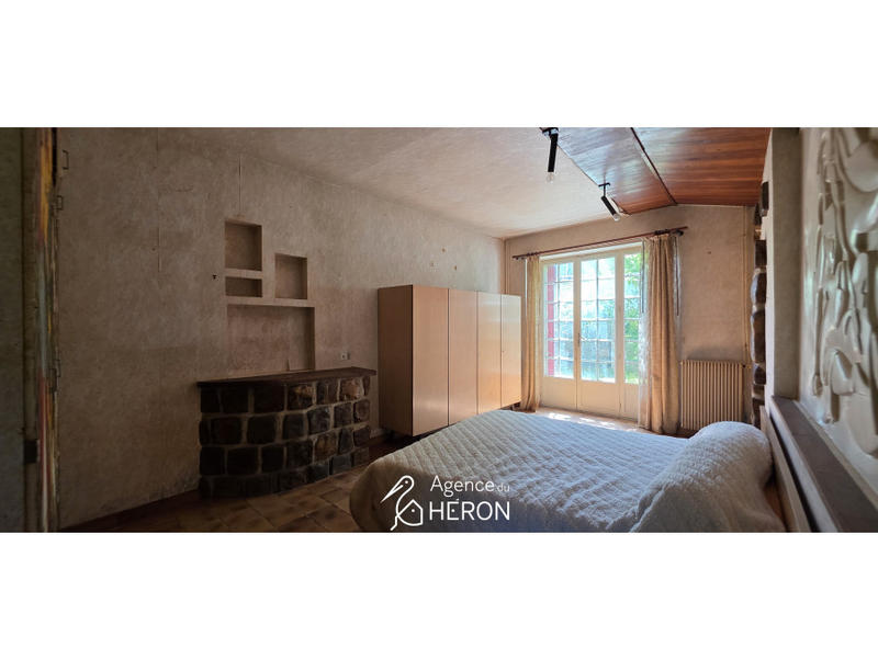 Maison - 201 m² - 7 pièces