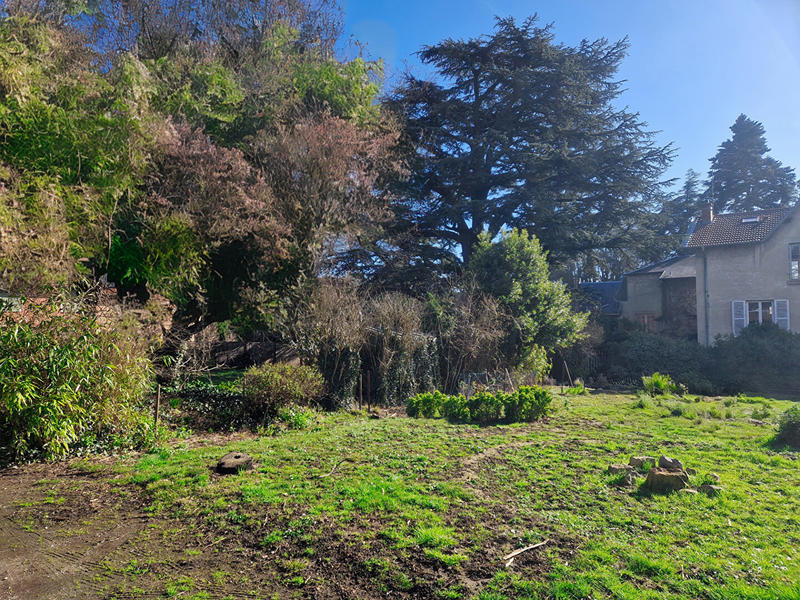 Maison - 329 m² - 9 pièces