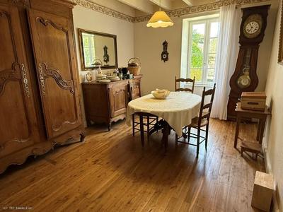 Maison de village - 161 m² - 7 pièces