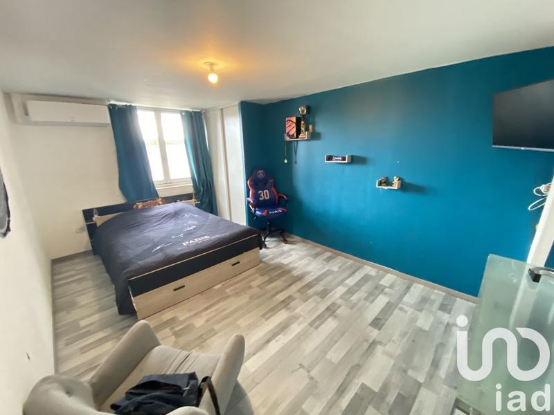 Maison - 215 m² - 9 pièces