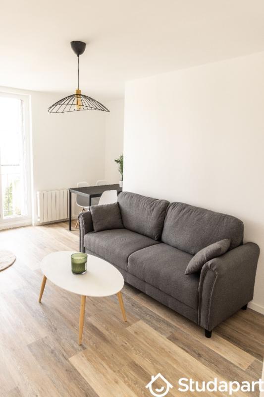 Chambre - 9 m² - 1 pièce