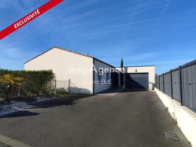 Maison - 104 m² - 5 pièces