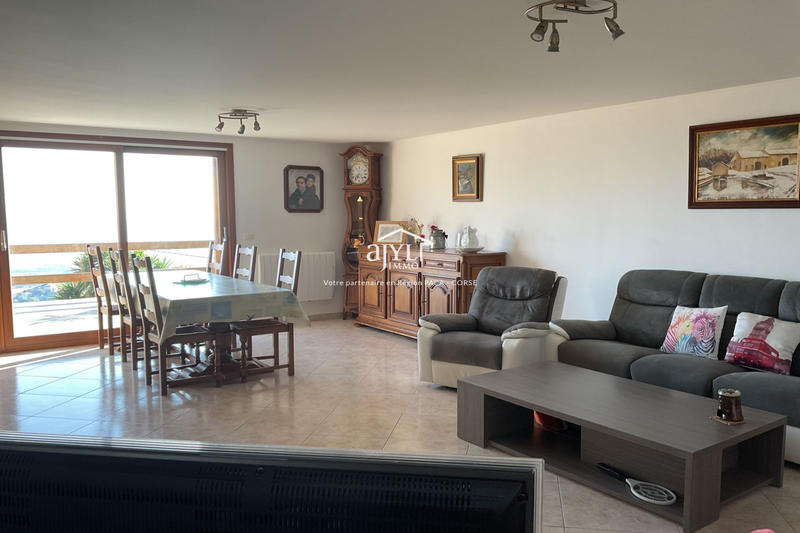 Maison - 134 m² - 5 pièces