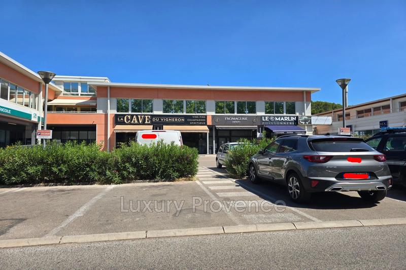 Fonds de commerce - 61 m²