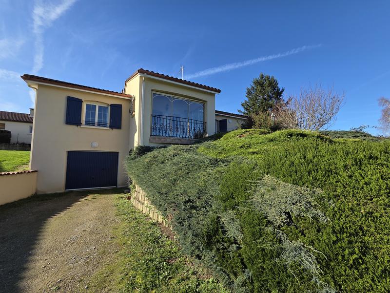 Maison - 110 m² - 5 pièces