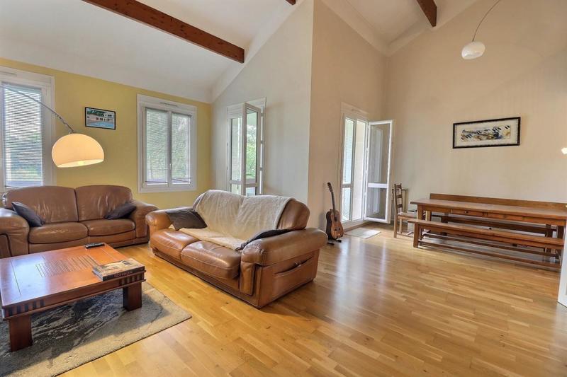 Duplex - 207 m² - 7 pièces