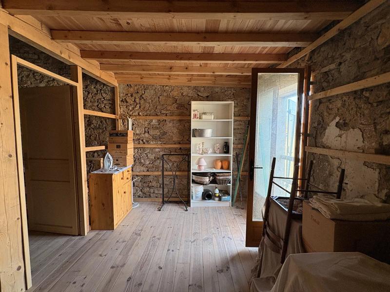 Maison - 97 m² - 2 pièces