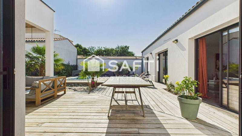 Maison - 223 m² - 5 pièces