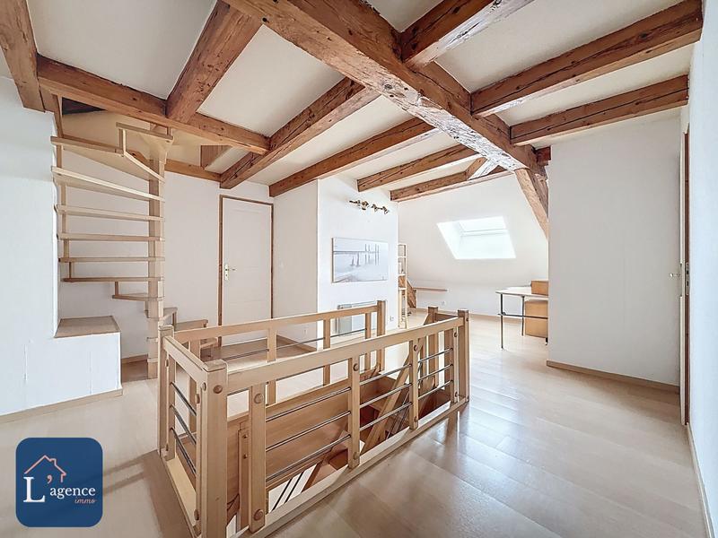 Appartement - 192 m² - 6 pièces