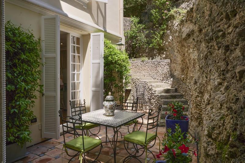 Maison - 350 m² - 7 pièces