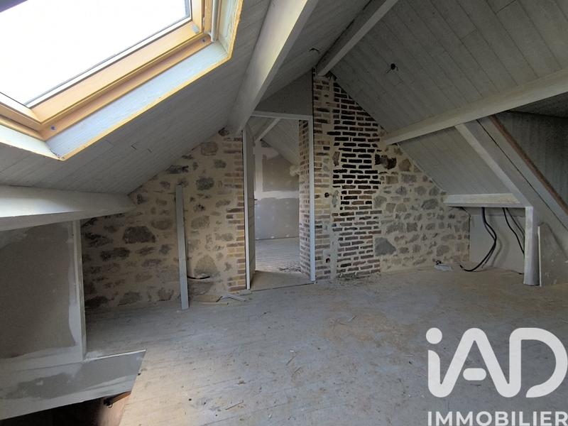 Maison - 90 m² - 5 pièces