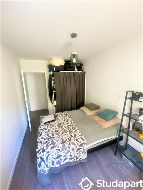 Chambre - 11 m² - 1 pièce