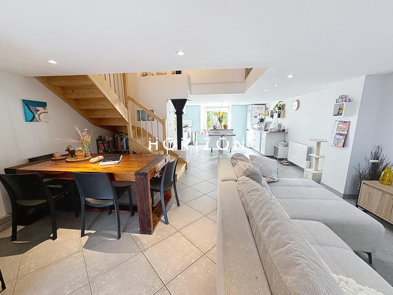 Appartement - 84 m² - 2 pièces