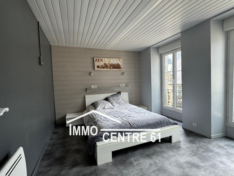 Maison - 228 m² - 8 pièces