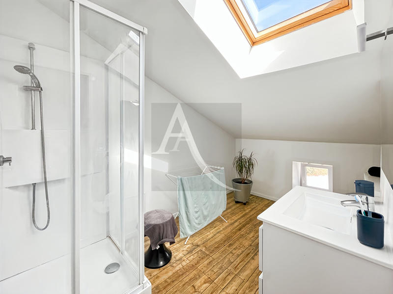 Maison - 150 m² - 6 pièces