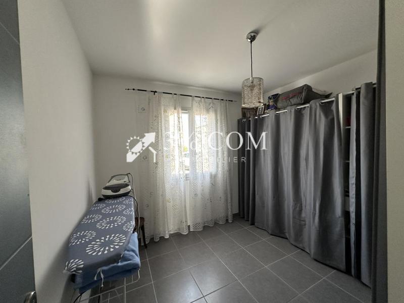 Maison - 93 m² - 4 pièces