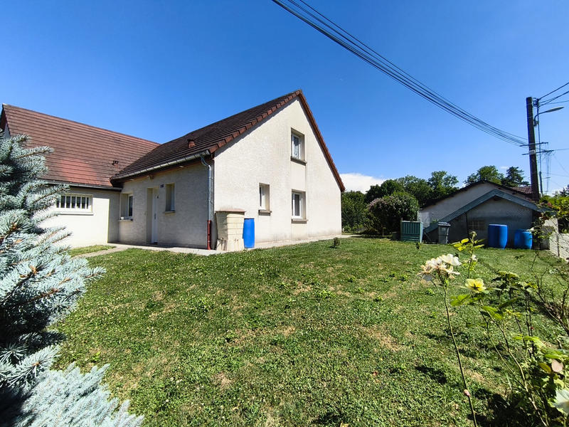 Maison - 99 m² - 6 pièces