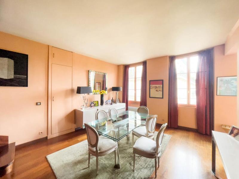 Appartement - 110 m² - 5 pièces