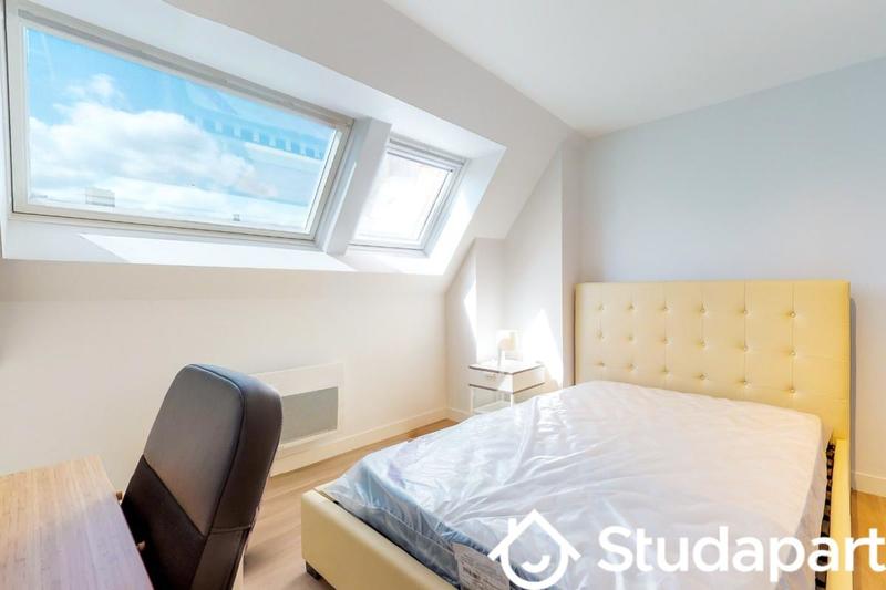 Chambre - 13 m² - 1 pièce