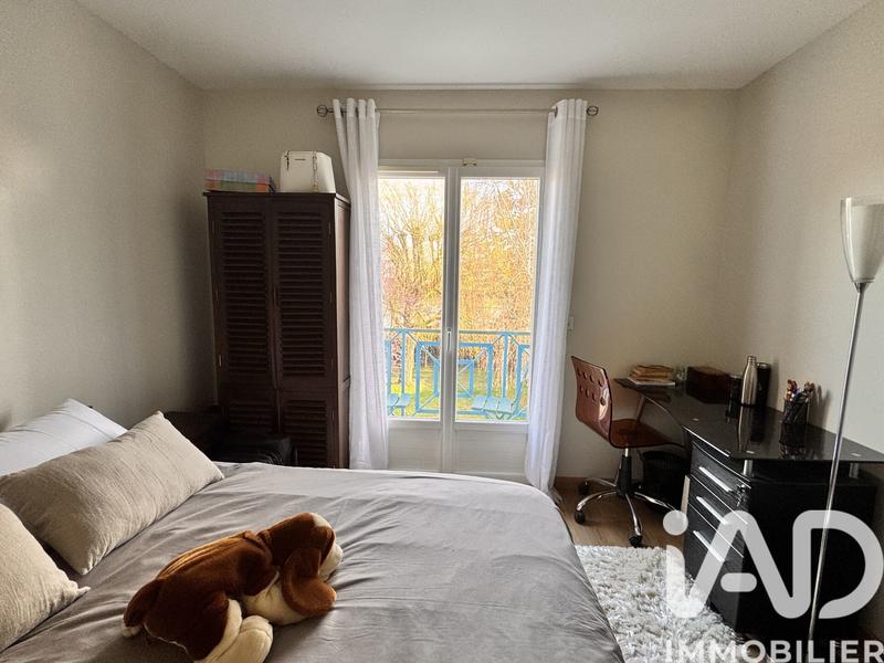 Maison - 214 m² - 8 pièces