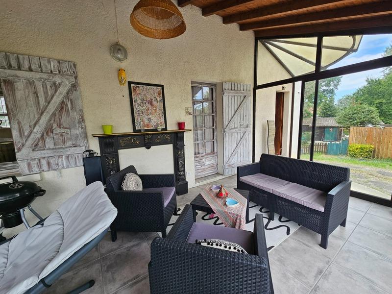 Maison - 229 m² - 9 pièces