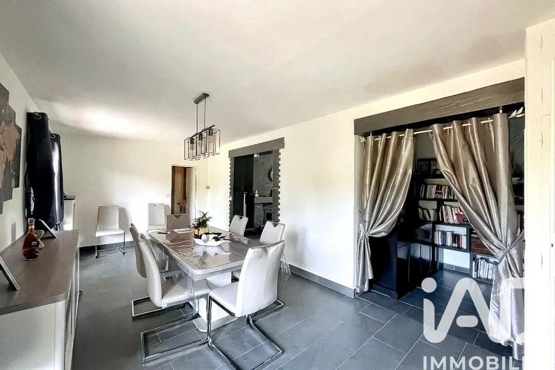 Maison - 136 m² - 6 pièces