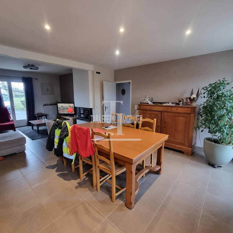 Maison - 159 m² - 8 pièces