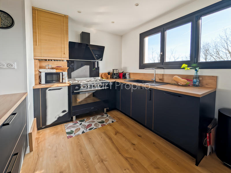 Appartement - 80 m² - 4 pièces