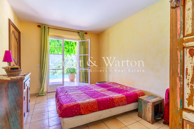 Villa - 200 m² - 5 pièces