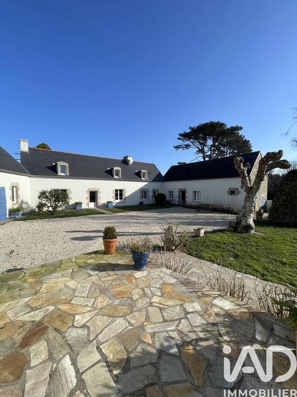 Maison - 281 m² - 11 pièces