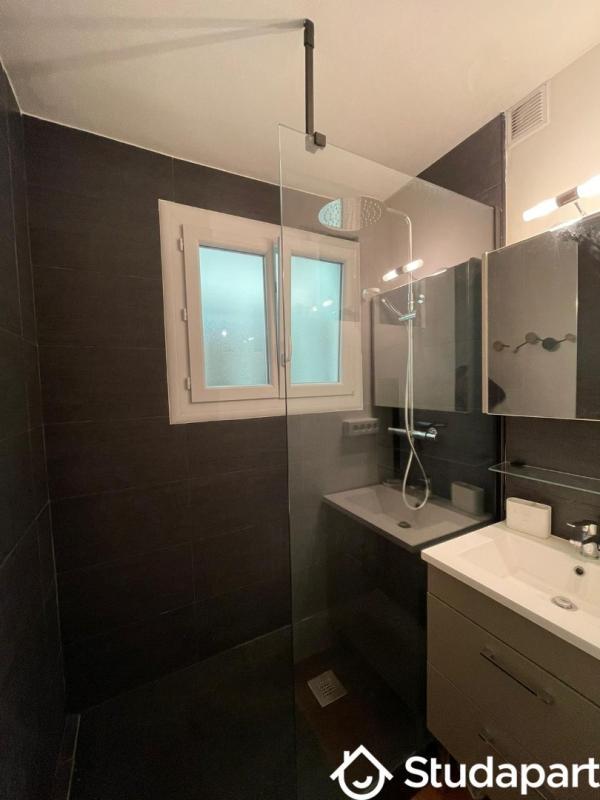 Chambre - 9 m² - 1 pièce