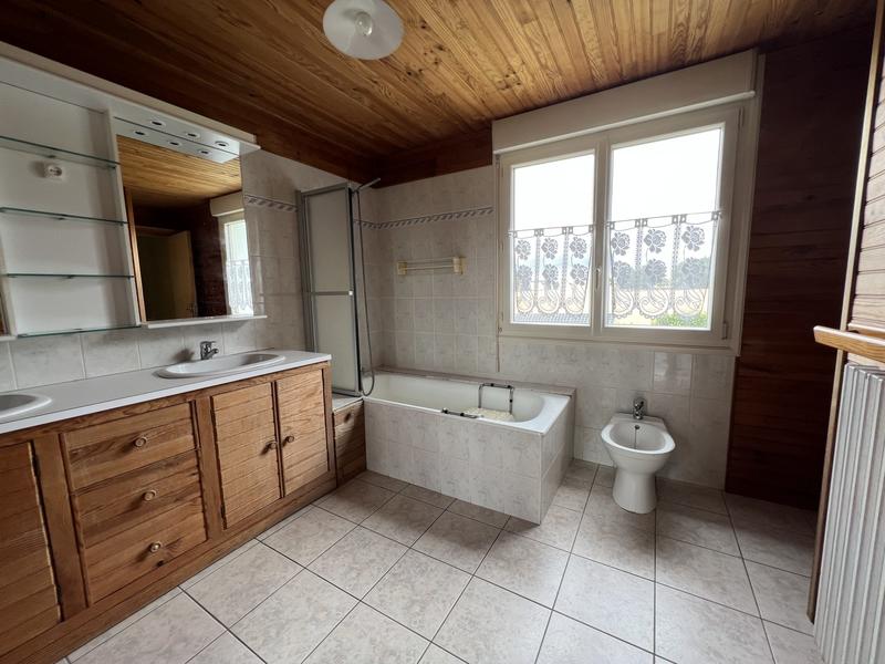 Maison - 160 m² - 7 pièces