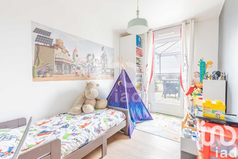 Appartement - 80 m² - 4 pièces