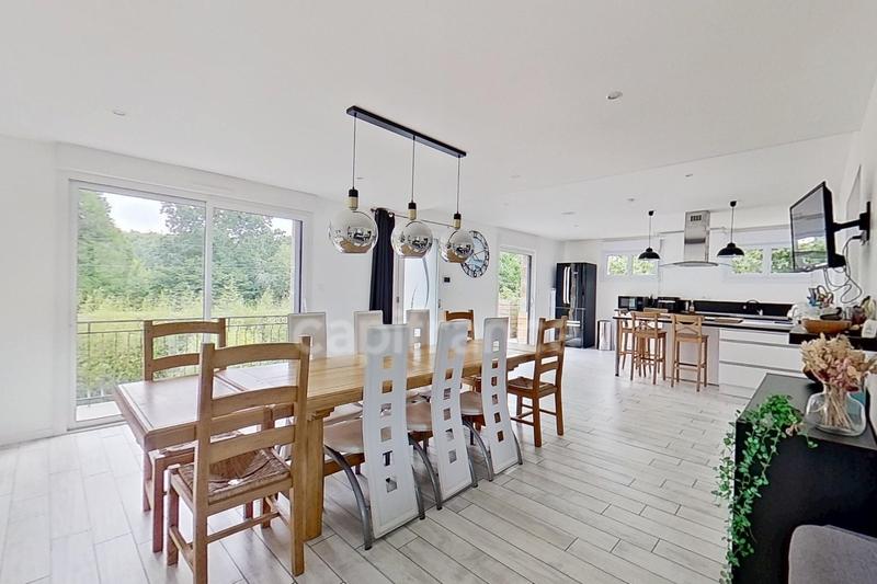 Maison - 156 m² - 6 pièces