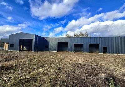 Terrain industriel - 3 596 m²