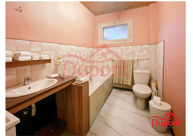 Maison - 127 m² - 7 pièces