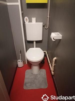 Chambre - 11 m² - 1 pièce